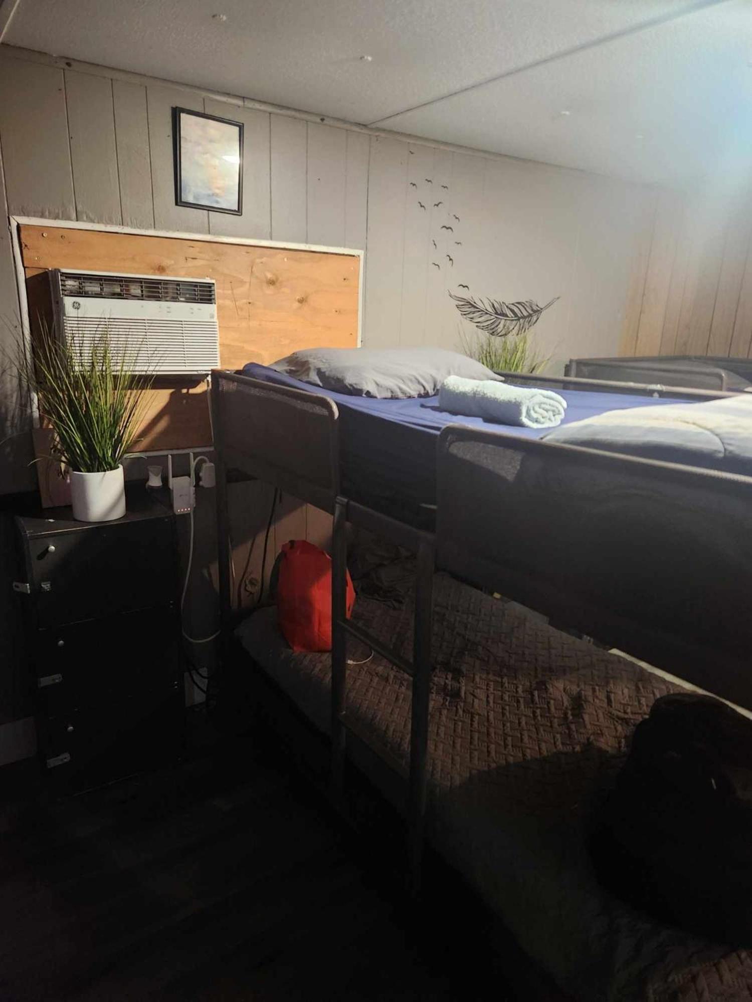Appartamento Co-Ed Dorm With Fantastic Patio! Ewing Esterno foto