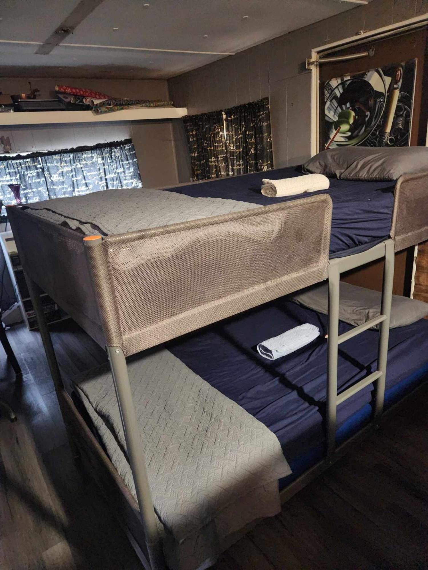 Appartamento Co-Ed Dorm With Fantastic Patio! Ewing Esterno foto